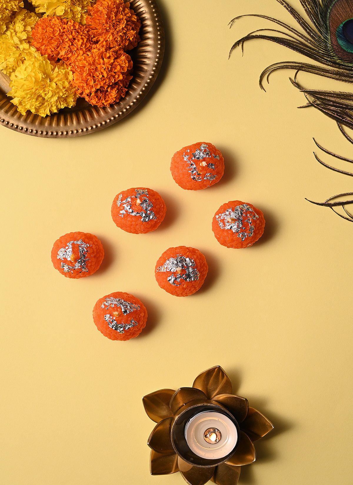 Dana Candle Motichoor Ladoo Gift Set 6 Pieces