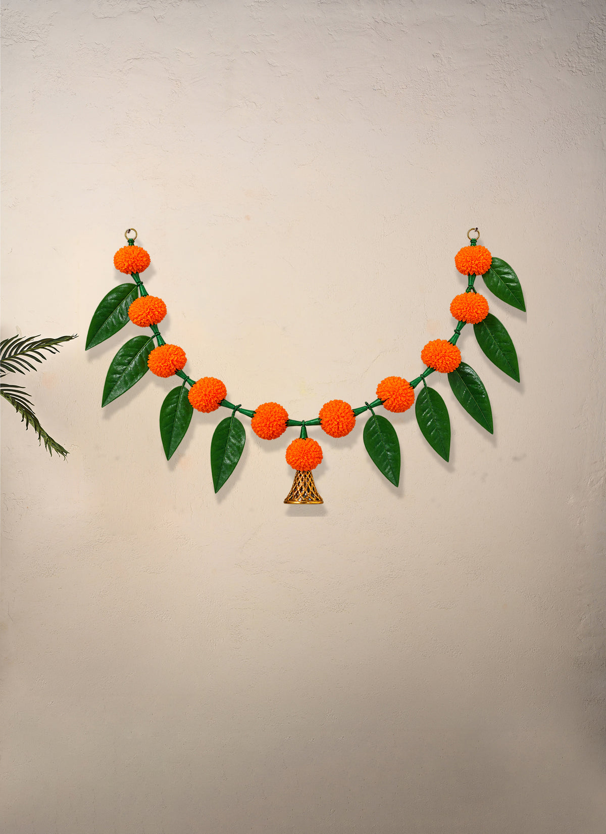 Madhoor Flower Toran