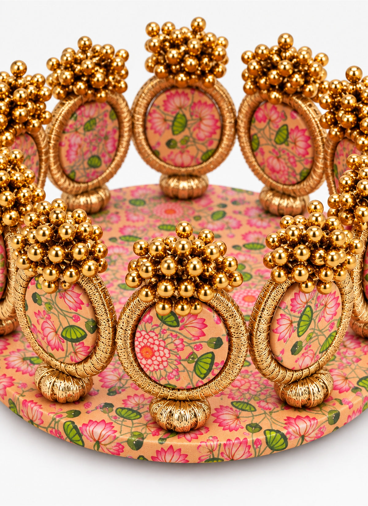 Madhoor Platter Dangler Pichwai Idol Singhasan Pink Beige 7 Inches