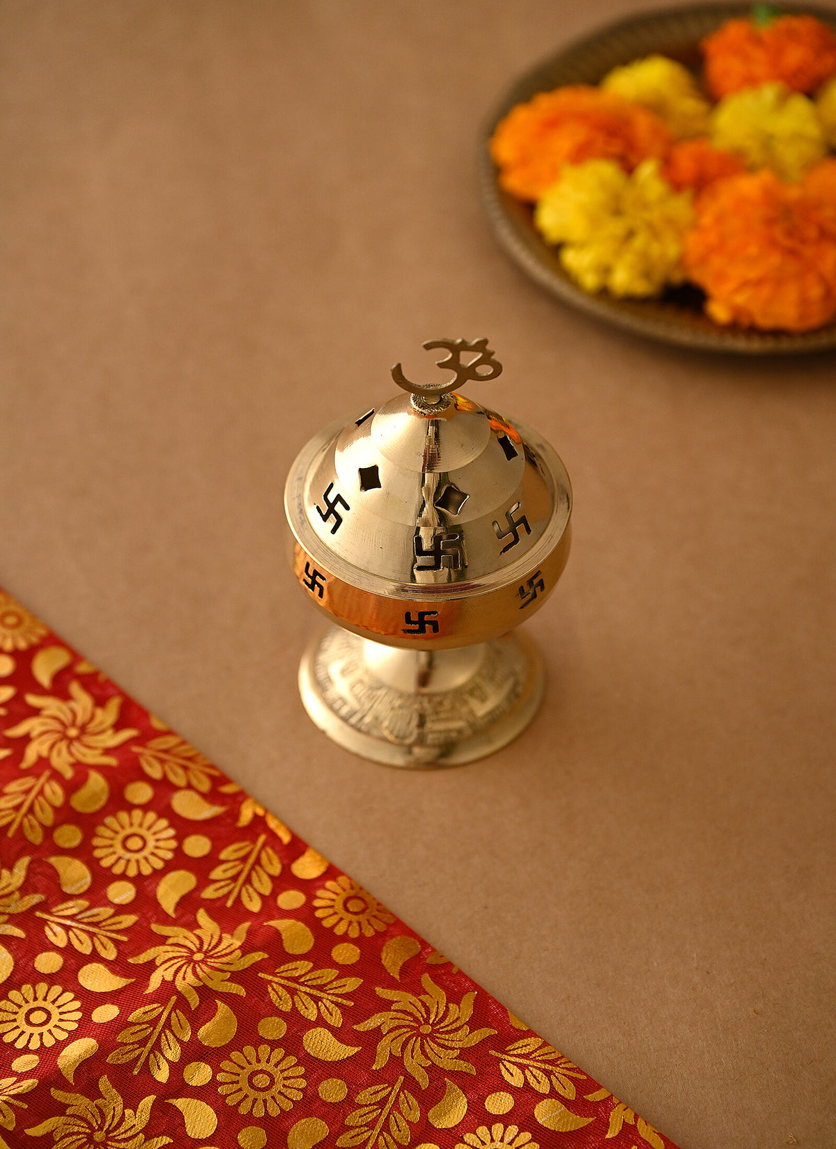 Madhoor Akhand Diya Swastik Om Gold-Tone 15 cm 1 Piece