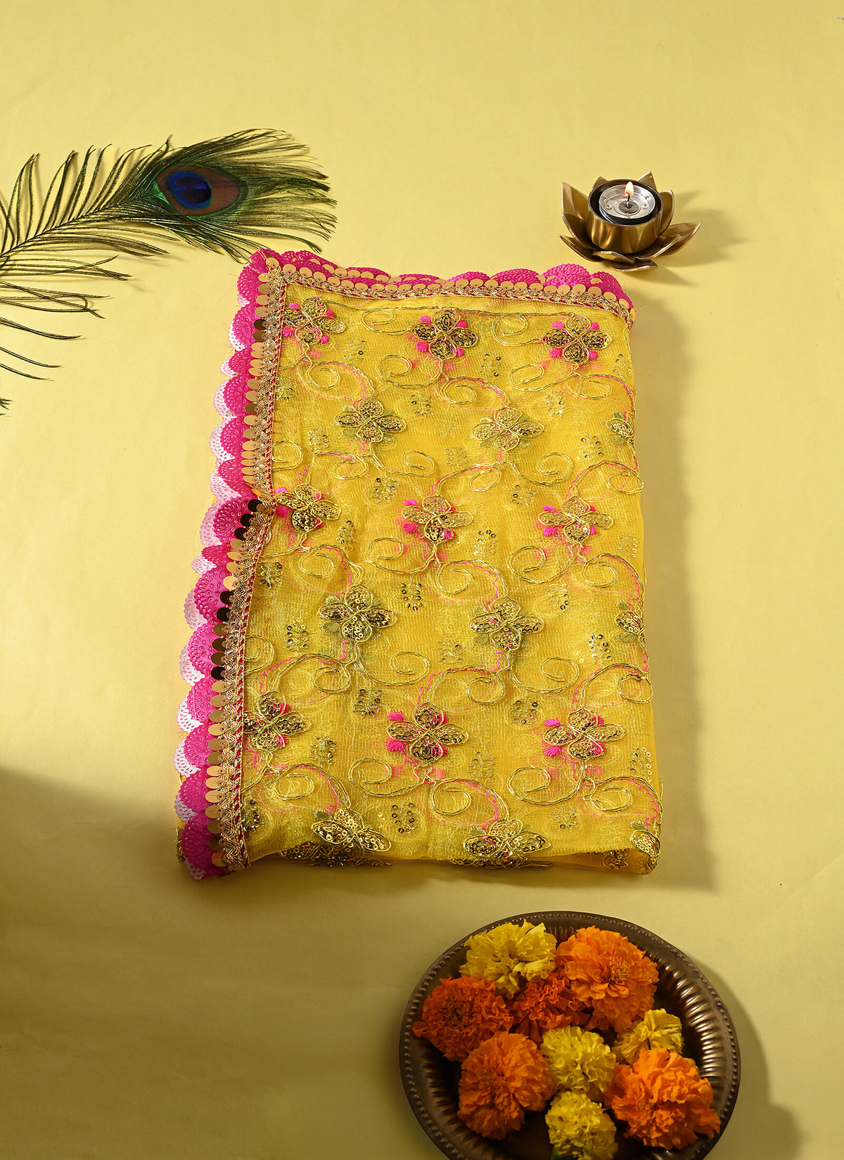 Madhoor Scalloped Deity Idol Chunri Yellow 1m