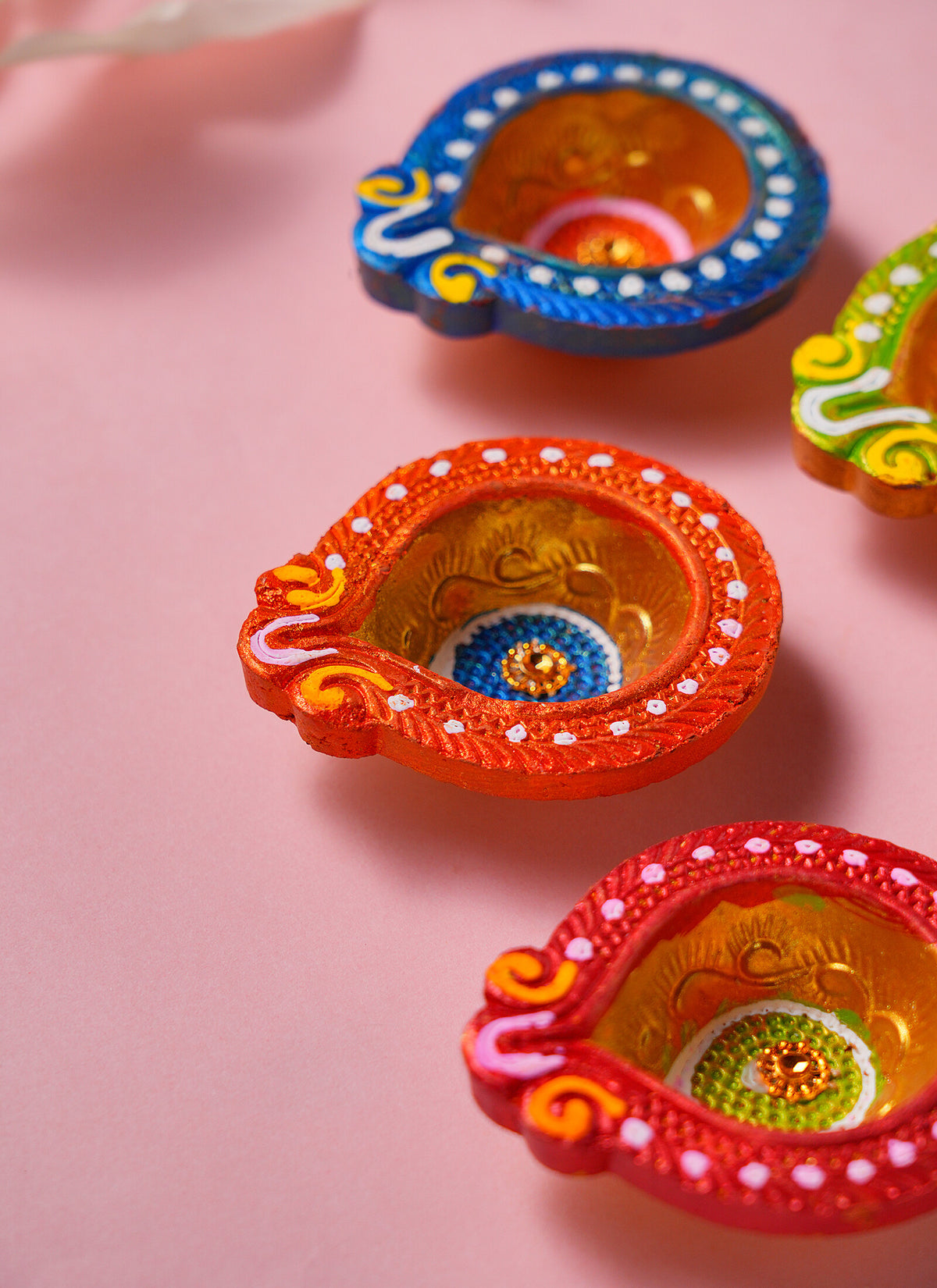 Madhoor Pearl Set6 Diya Multicolour