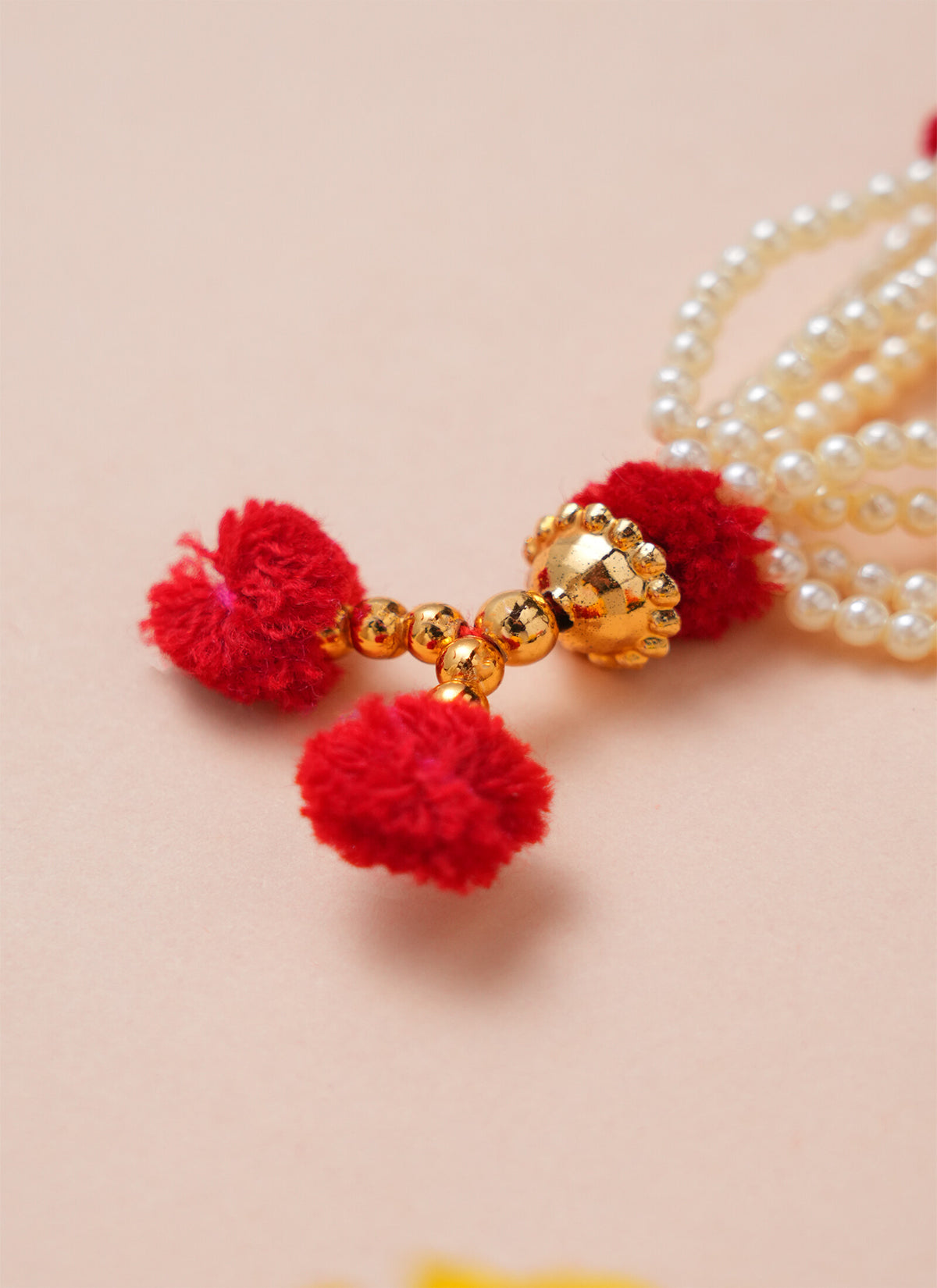 Madhoor Har Garland Pompom Red Ivory 1 Step 1 Piece