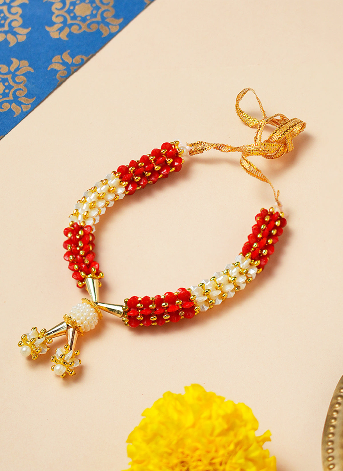 Madhoor Har Garland Bead Red White 4.5 Inches 1 Piece