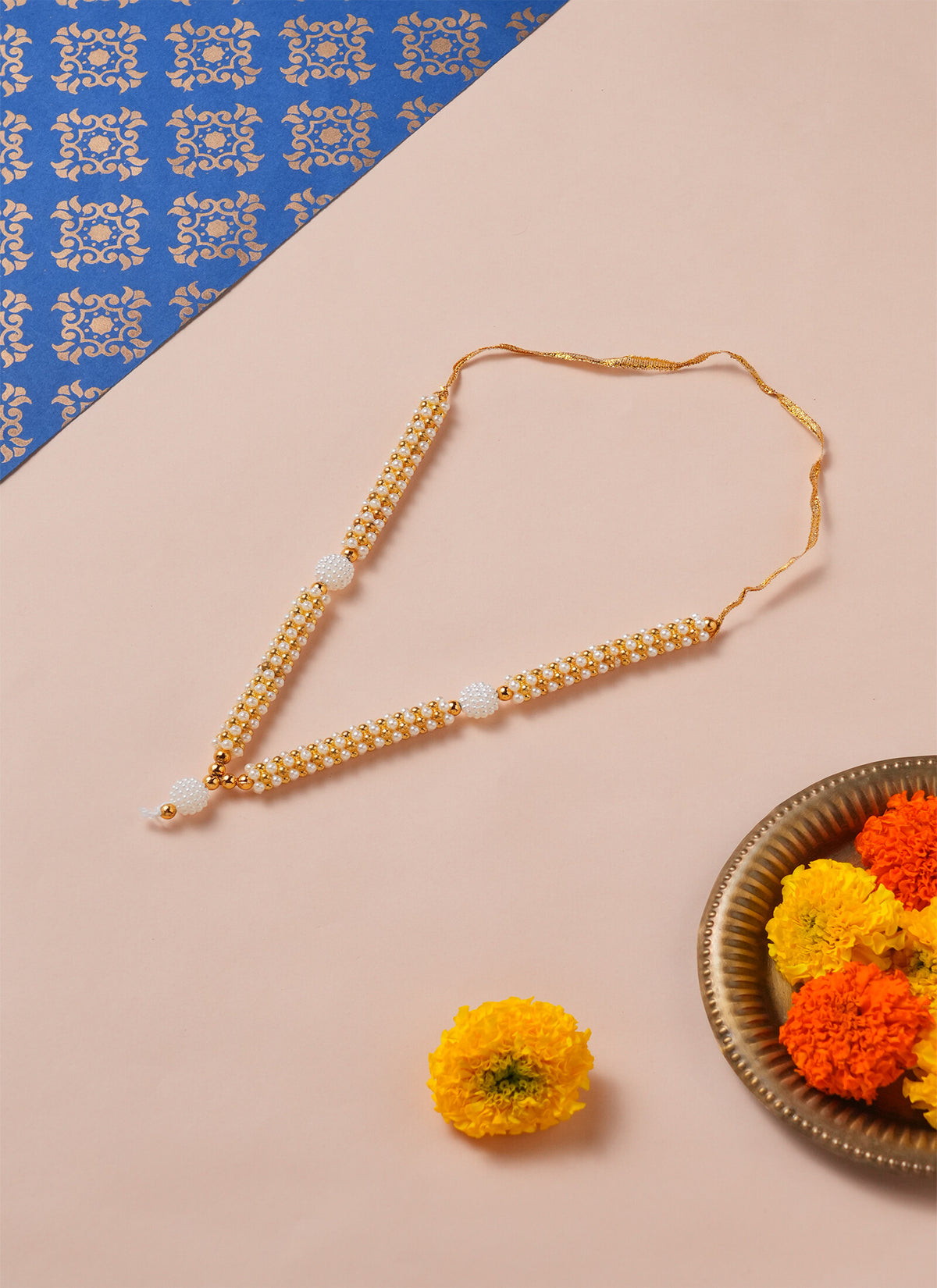Madhoor Har Garland Pearl White Gold-Tone 2 Step 1 Piece