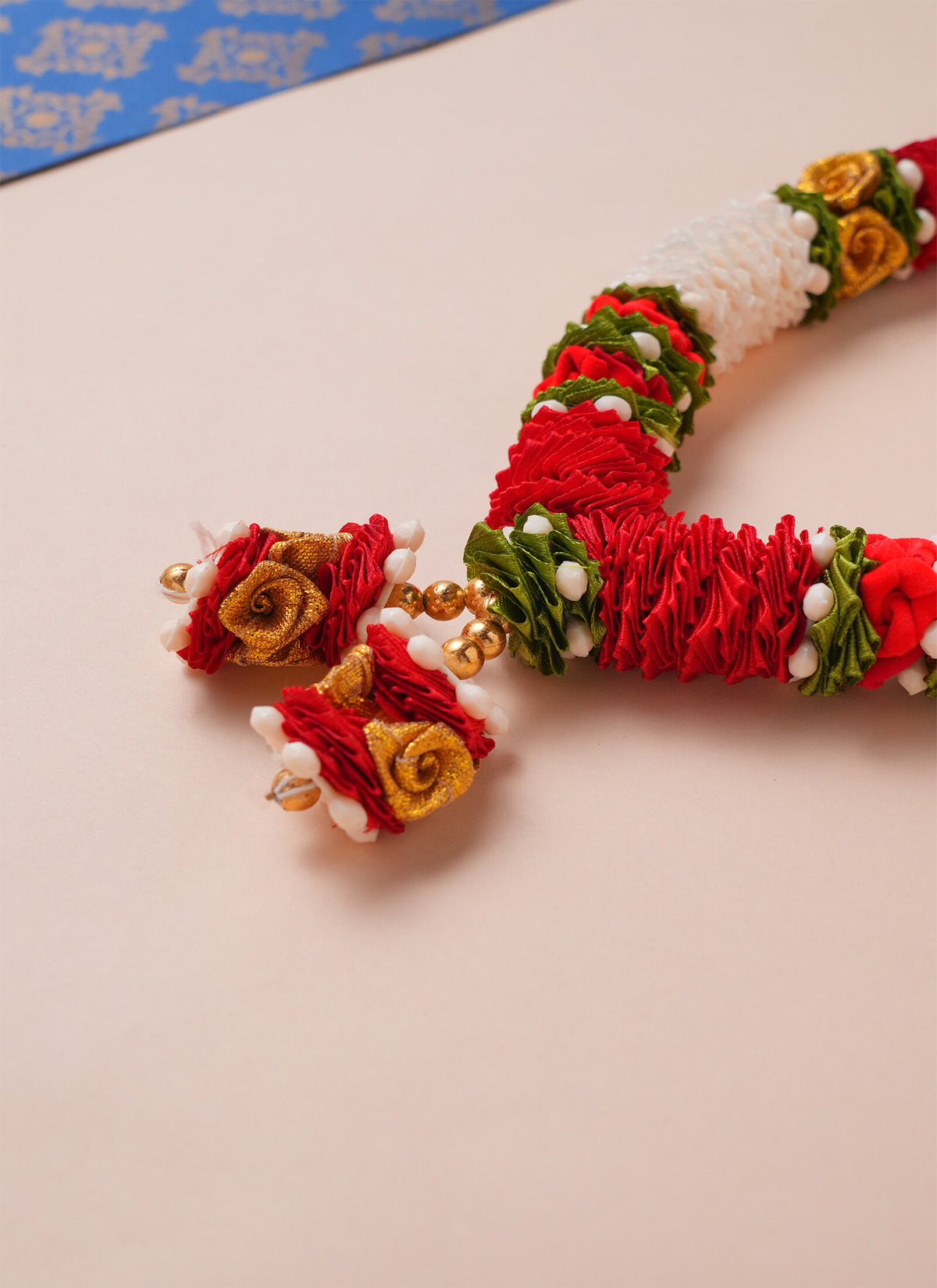 Madhoor Har Garland Flower Red Cream 8 Inches 1 Piece