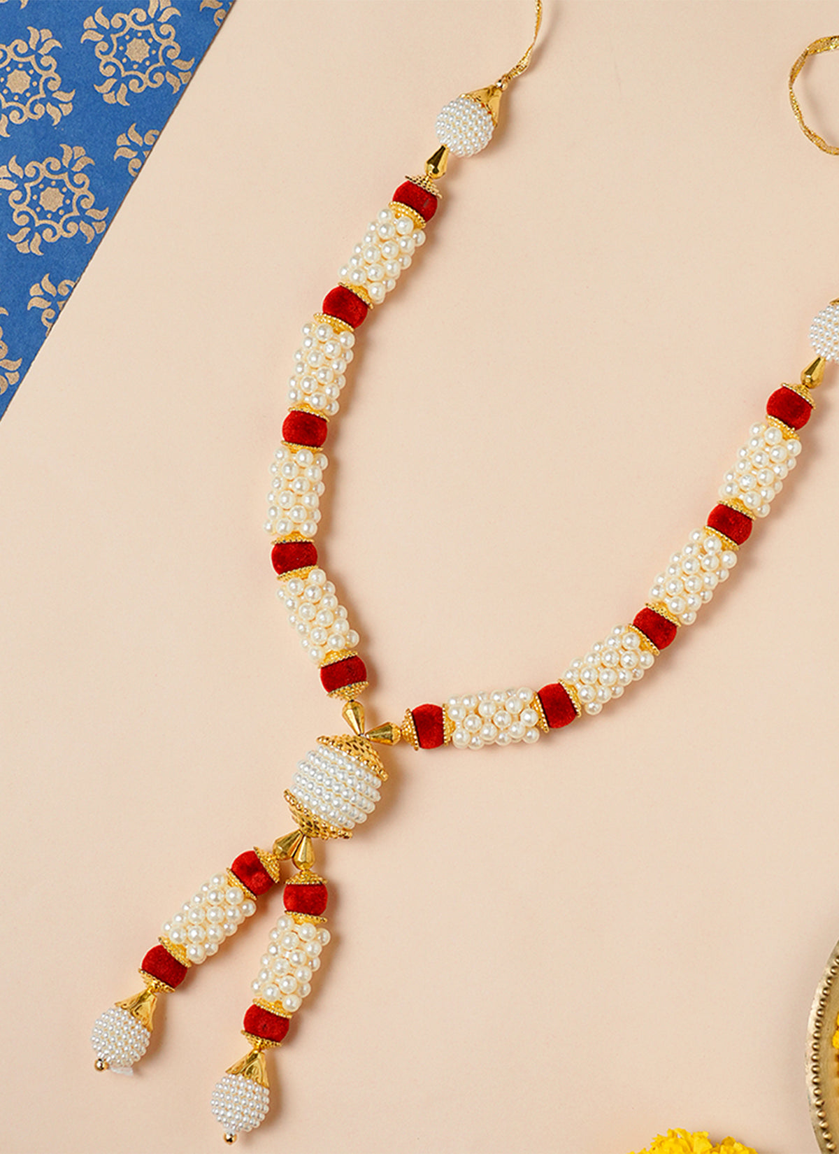 Madhoor Har Garland Pearl Red Cream 1 Step 1 Piece