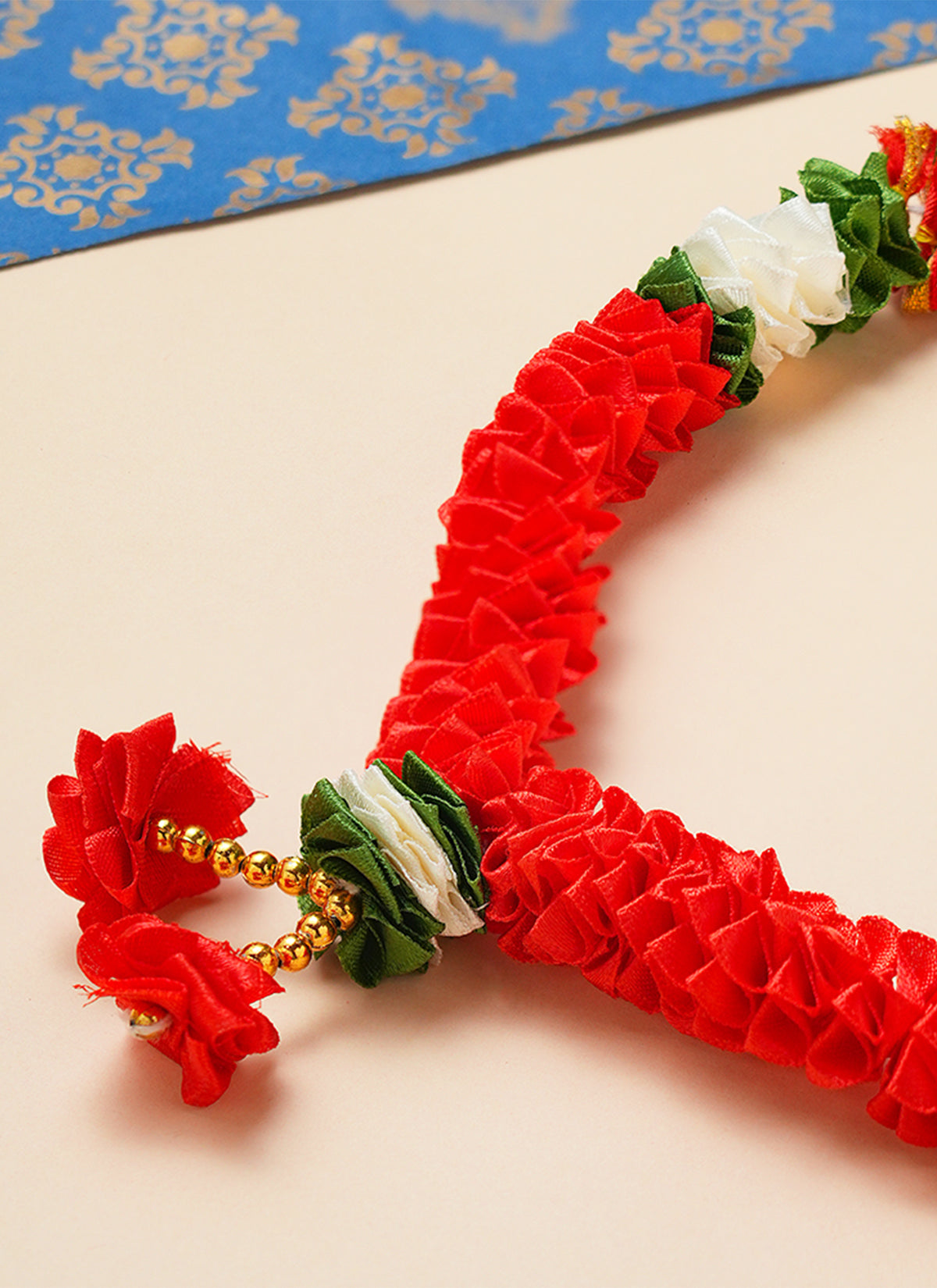 Madhoor Har Garland Layered Dangle Red White 18 Inches 1 Piece