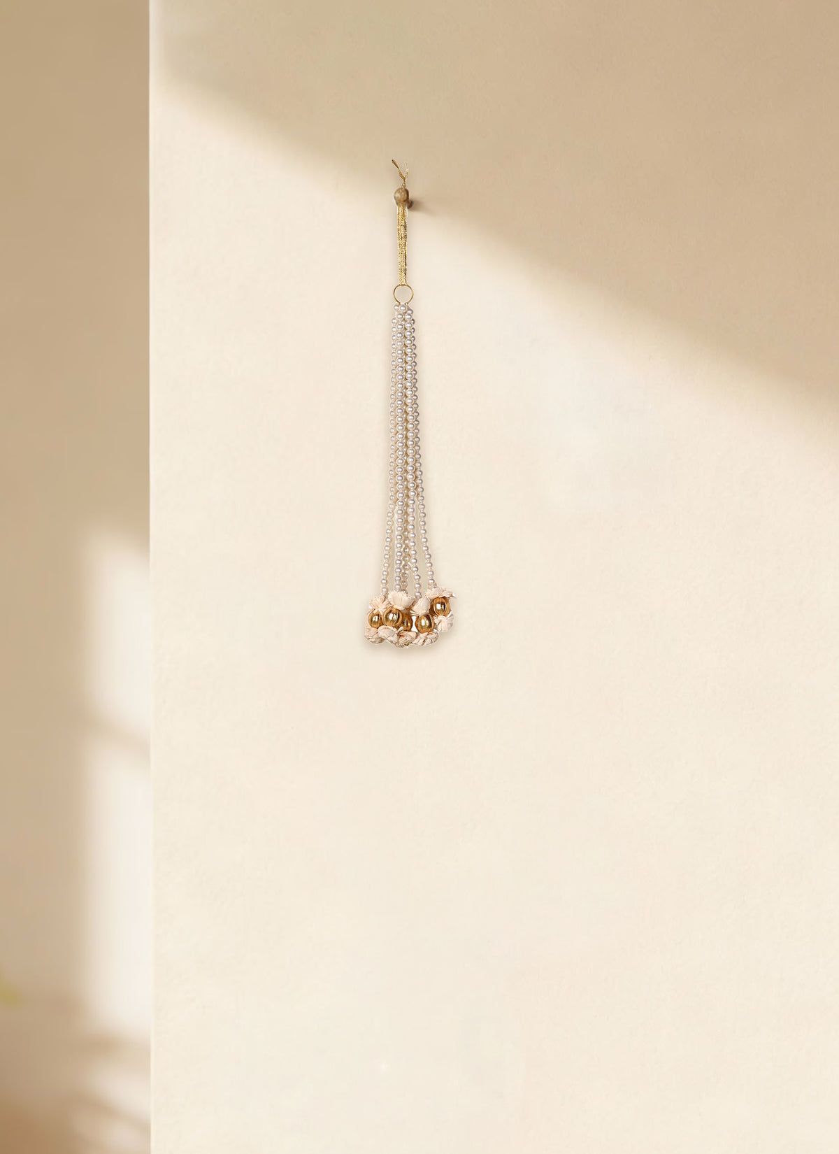 Madhoor Pearl Strands Hanging 1 Piece