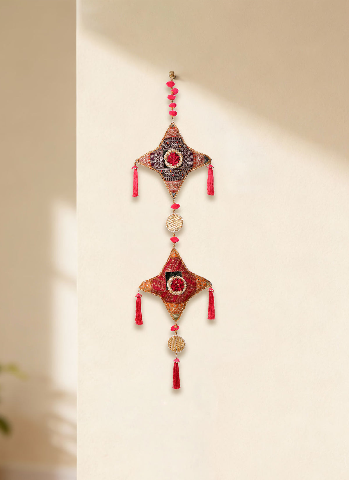 Madhoor Stone Tassel Hanging 4.5 Feet 1 Piece