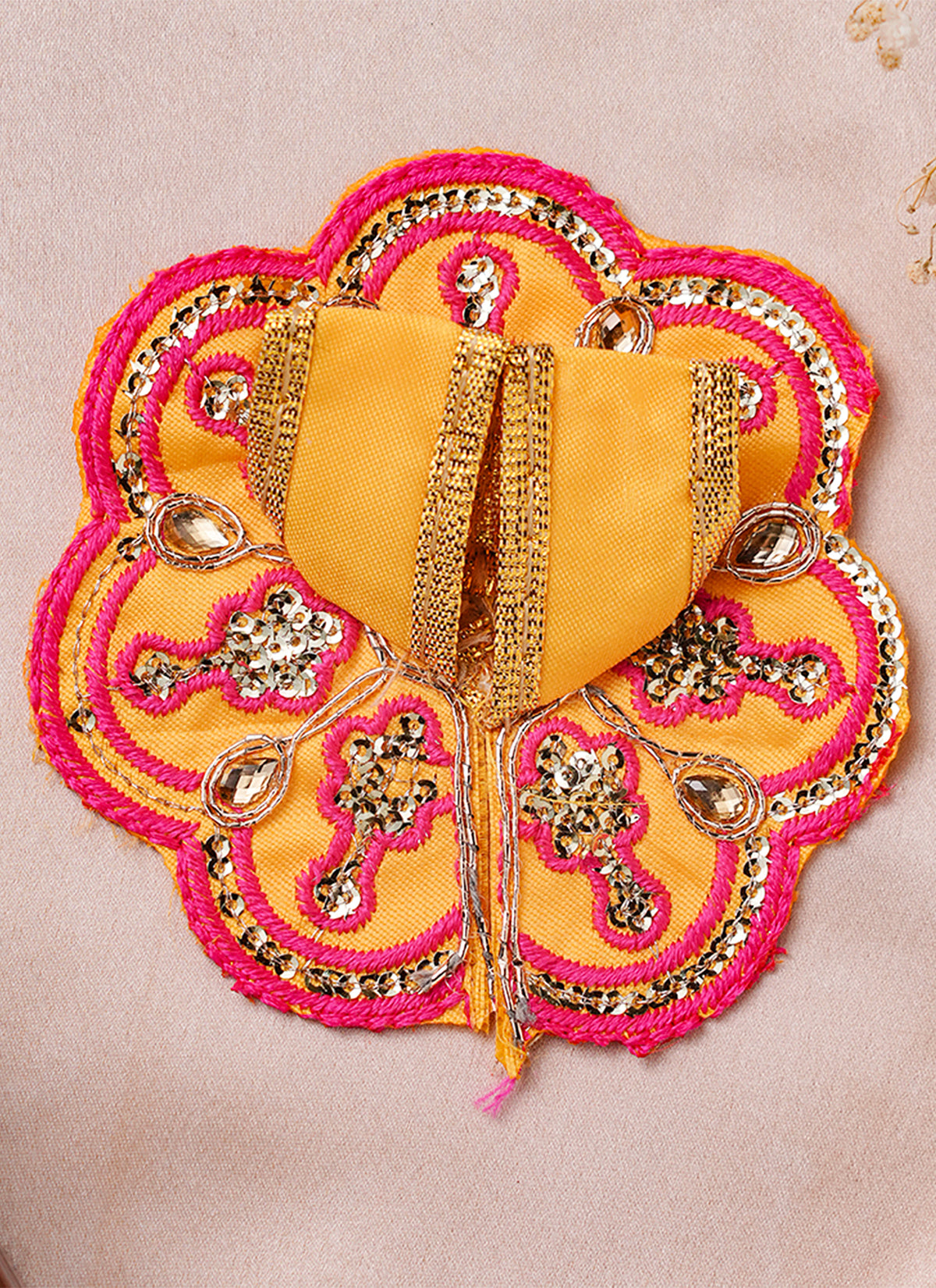 Madhoor Embroidered Deity Idol Dress Yellow 4 Inches 1 Piece