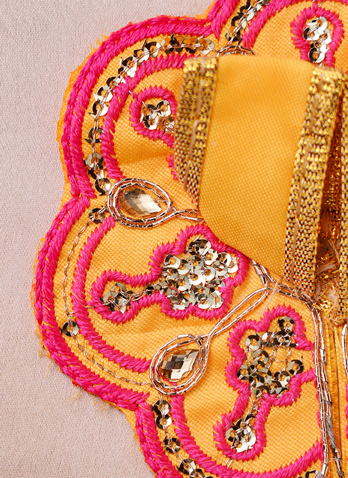 Madhoor Embroidered Deity Idol Dress Yellow 4 Inches 1 Piece