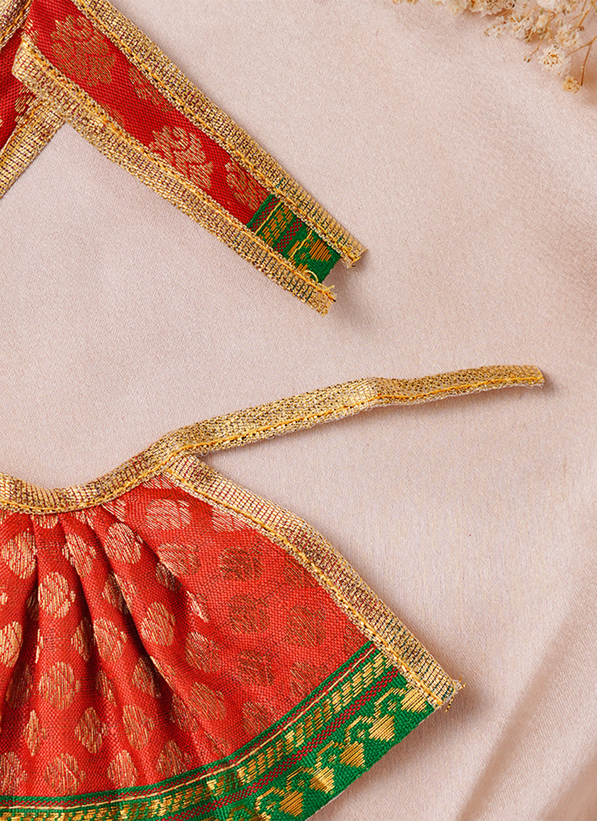 Madhoor Silk Deity Idol Dress Red 3 Inches 1 Set