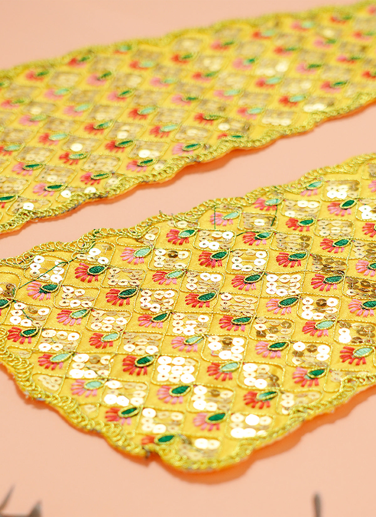 Madhoor Scalloped Idol Kesh Dupatta Yellow 54 Inches 1 Piece