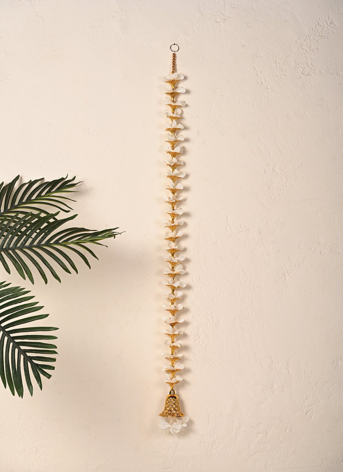 Madhoor Floral Bells Latkan Cream 3 Feet 1 Piece