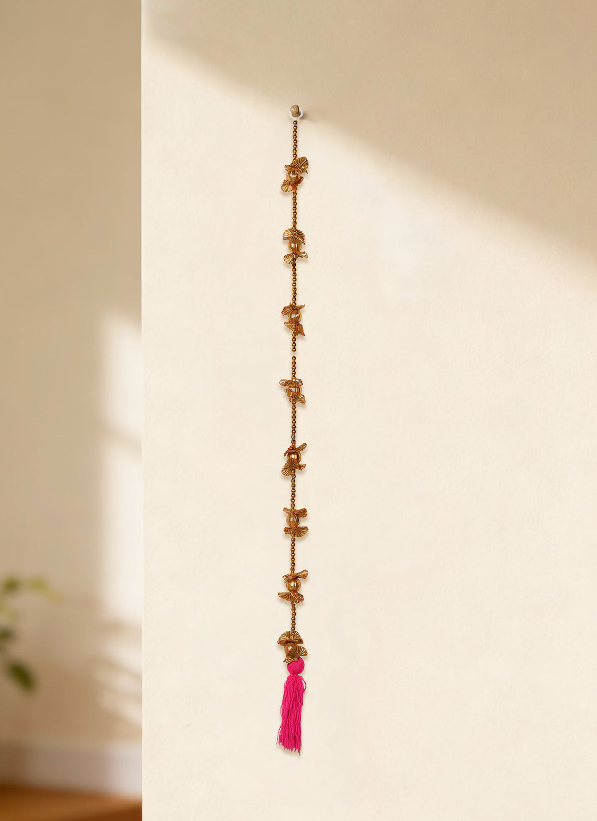 Madhoor Orb Tassel Latkan 4 Feet 1 Piece