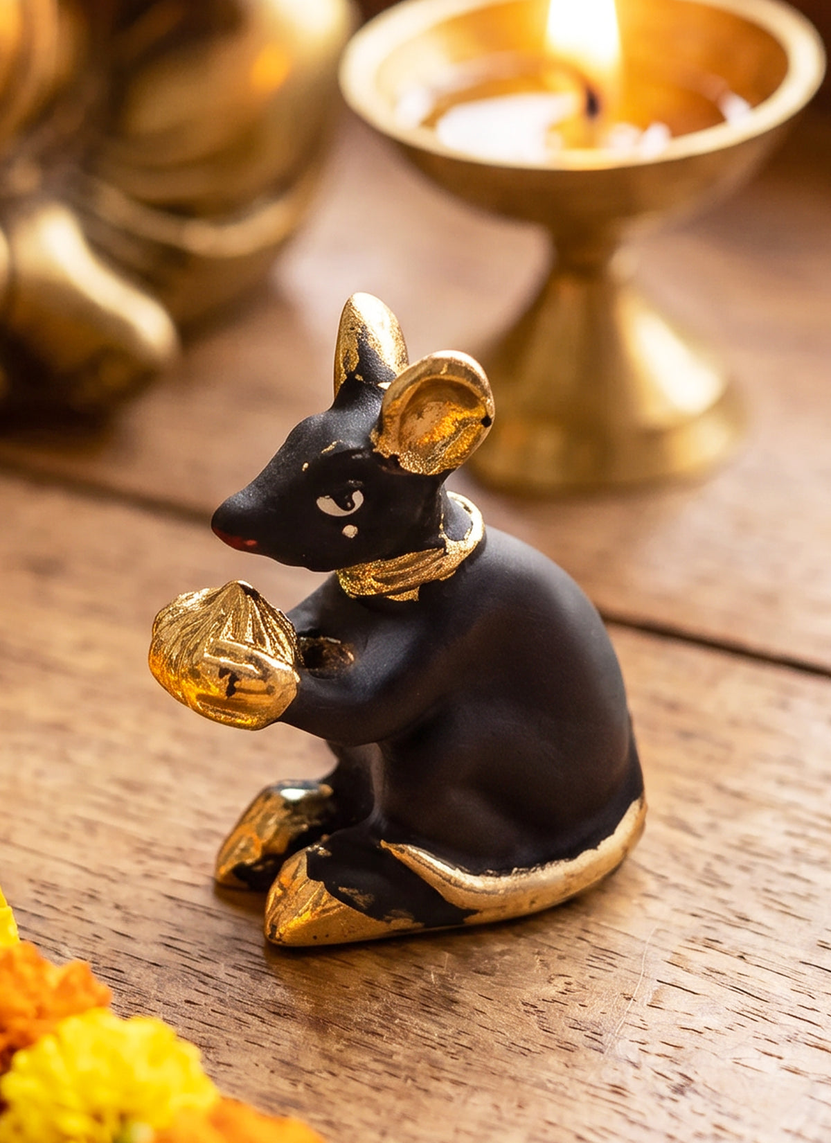 Madhoor Ganesha Mushak Figurine Black 1 Piece