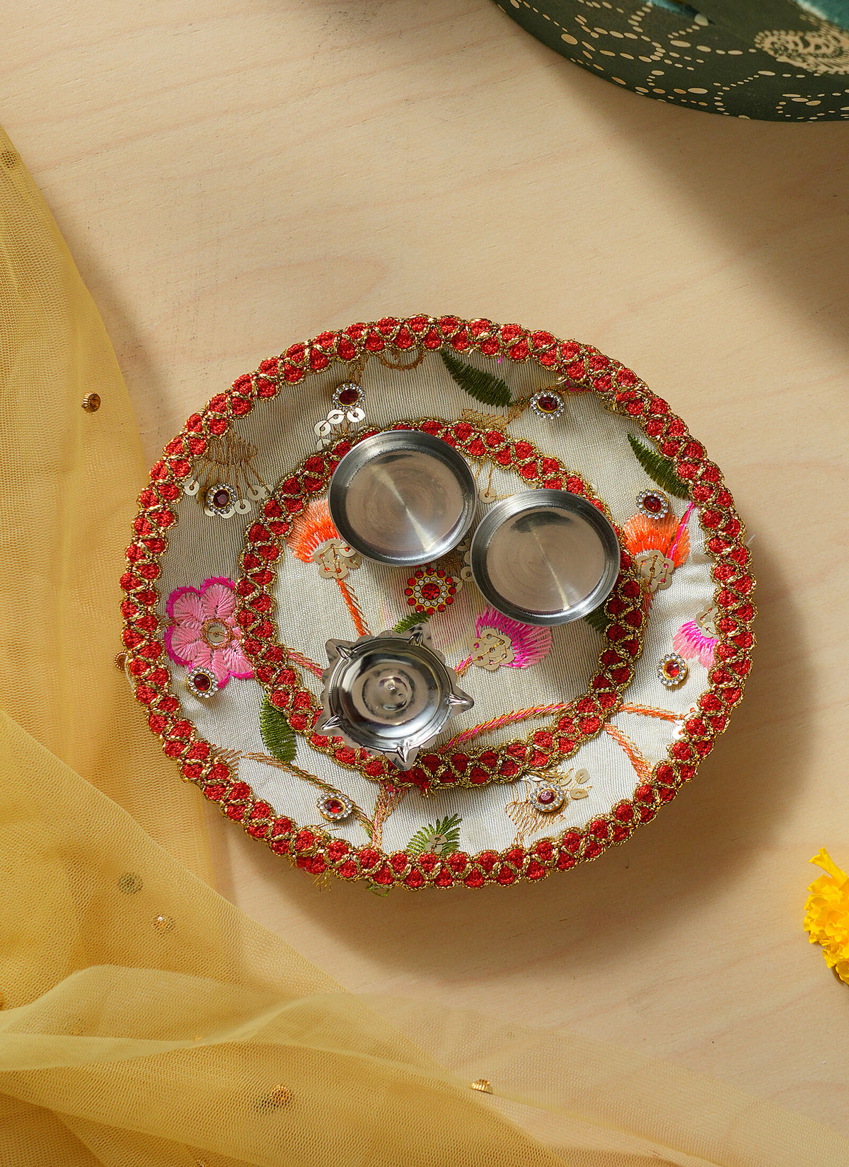 Madhoor Floral Pooja Thali Cream 1 Piece