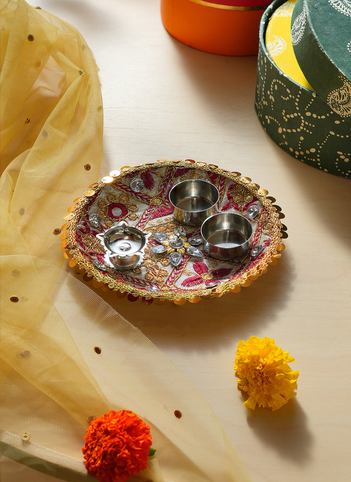 Madhoor Crystal Pooja Thali Cream 1 Piece