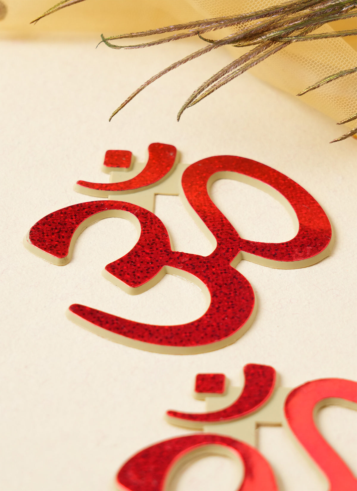 Madhoor Big Om Sticker Red 1 Pair