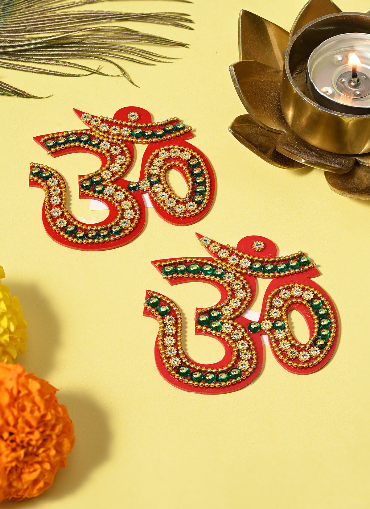 Madhoor Mirror Om Sticker Red 1 Piece