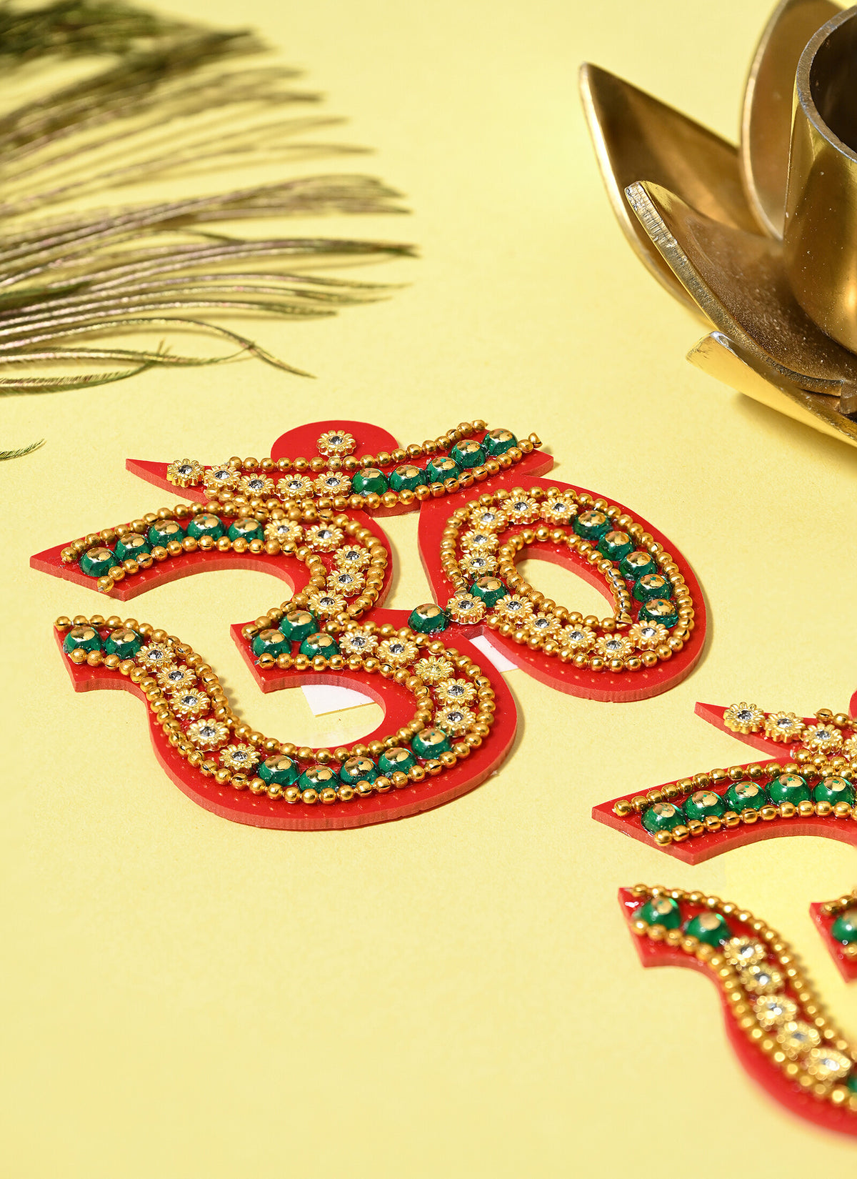 Madhoor Mirror Om Sticker Red 1 Piece