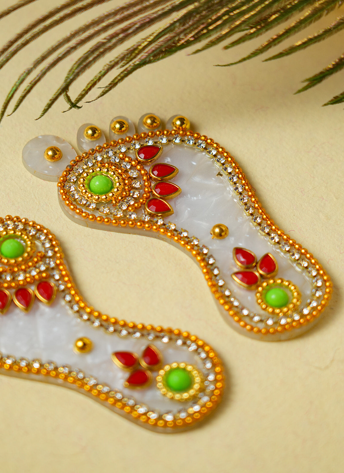 Madhoor Lakshmi Feet Pagla White Red Green 3 Inches Set of 2