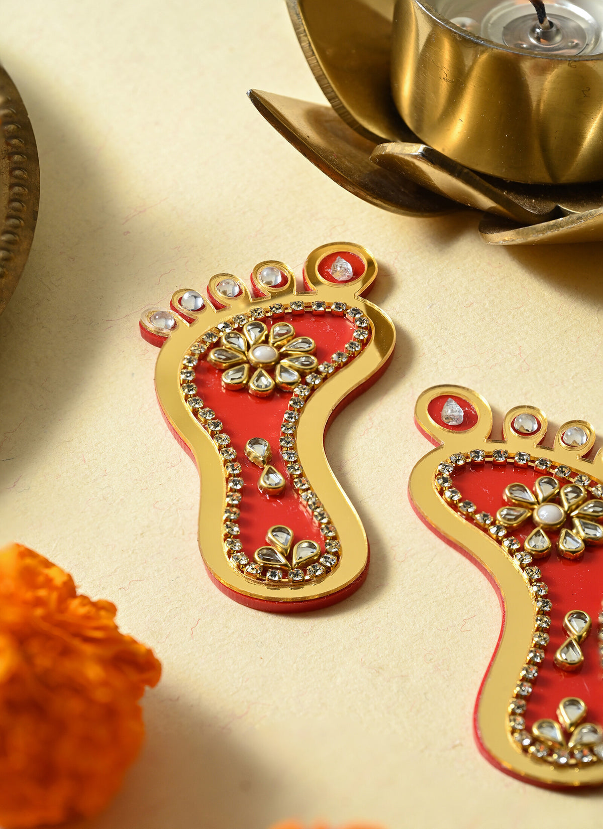 Madhoor Kundan Lakshmi Feet Pagla Red Gold-Tone 3 Inches 1 Pair