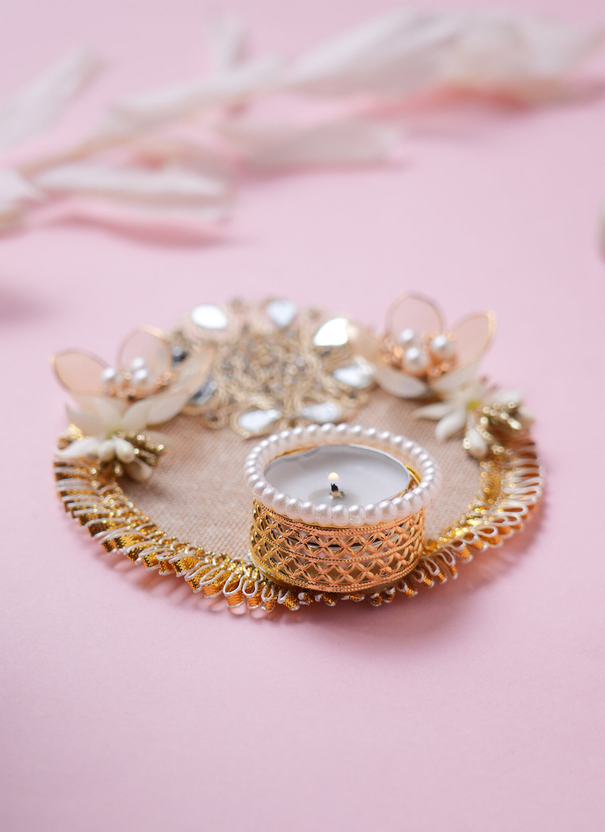 Madhoor Pearl Flower Tealight Holder Beige 1 Piece