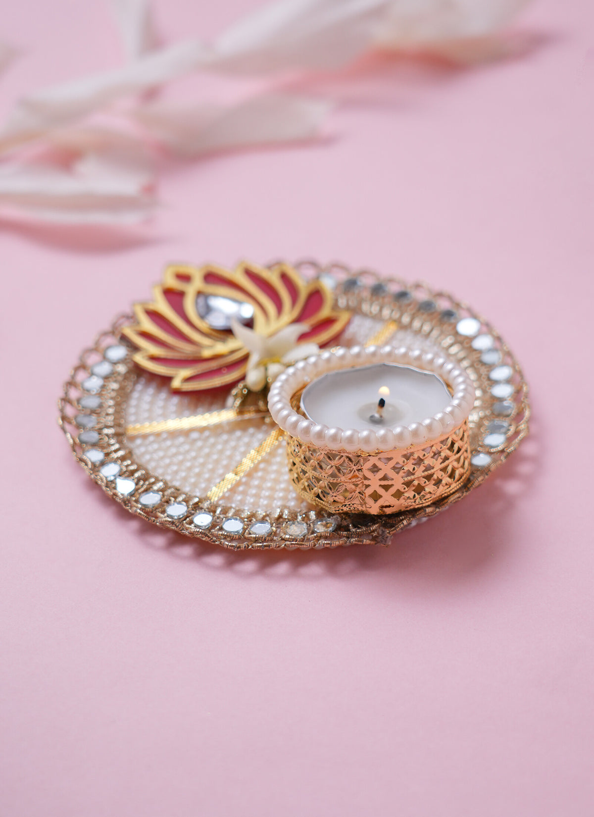 Madhoor Pearl Lotus Tealight Holder Red Ivory 1 Piece