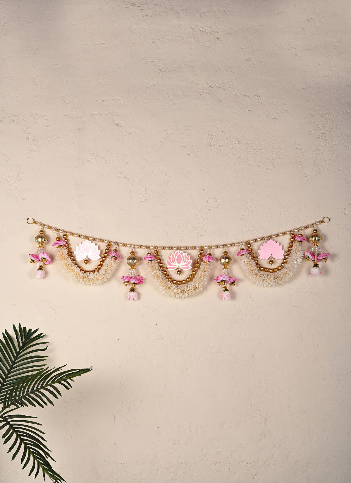 Madhoor Lotus Toran Baby Pink 3 Feet