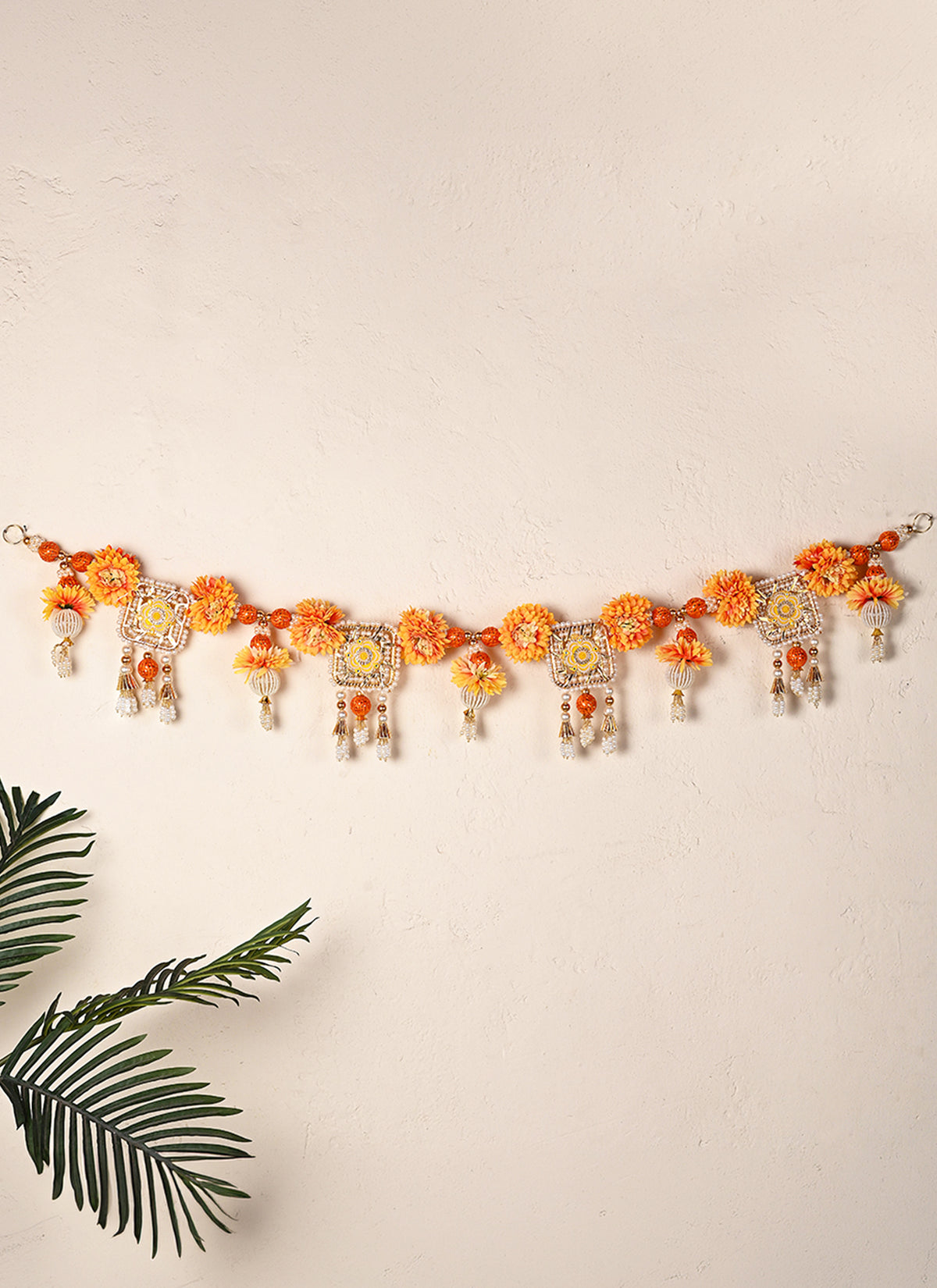Madhoor Marigold Toran Orange 3 Feet