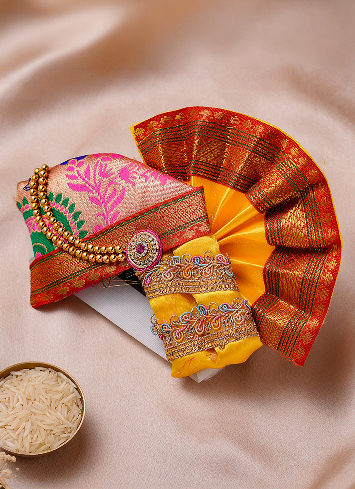 Madhoor Laddu Gopal Deity Idol Mukut Multicolour 4 Inches 1 Piece