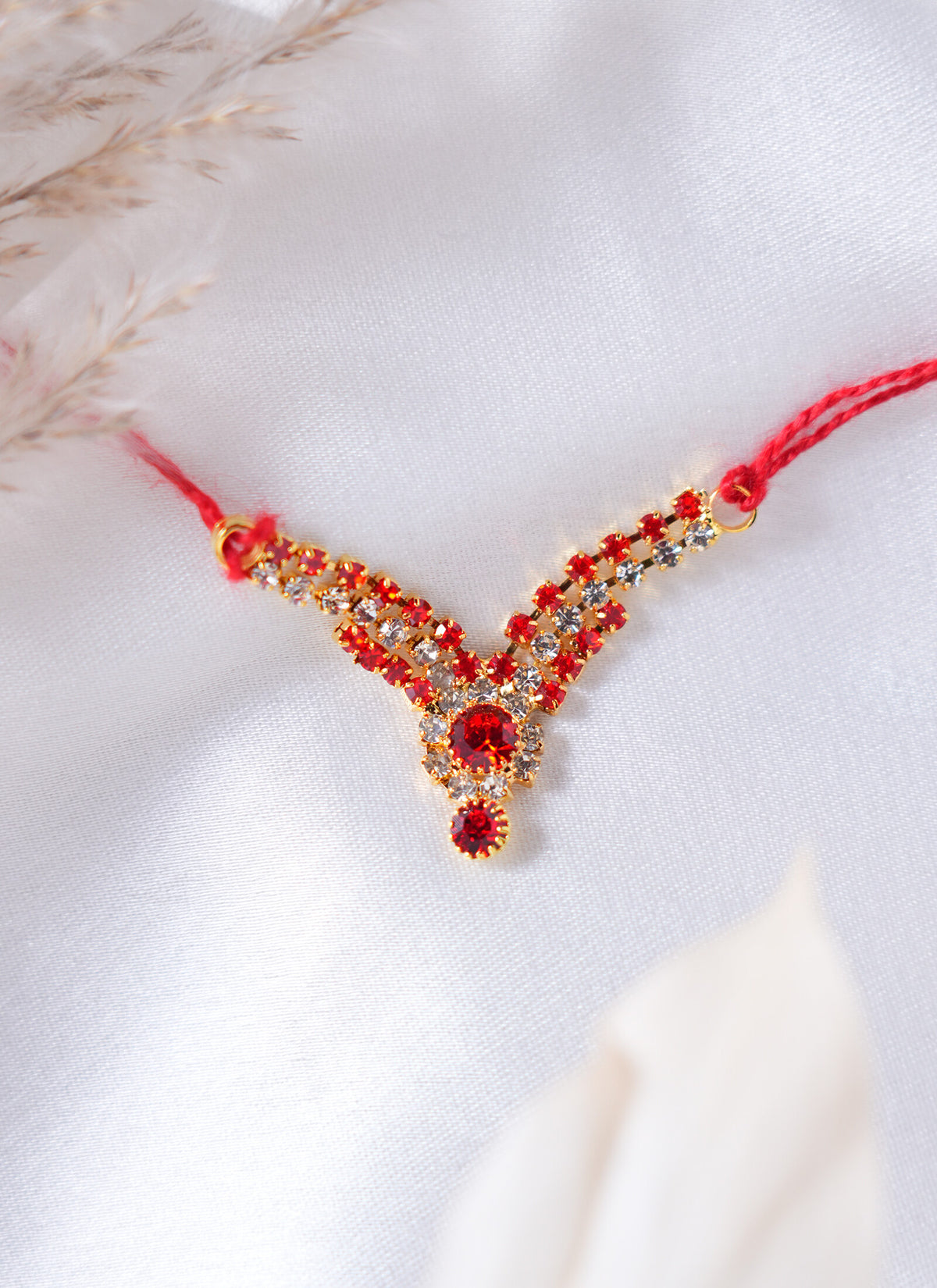 Madhoor Har Garland Stone Red White 1 Piece