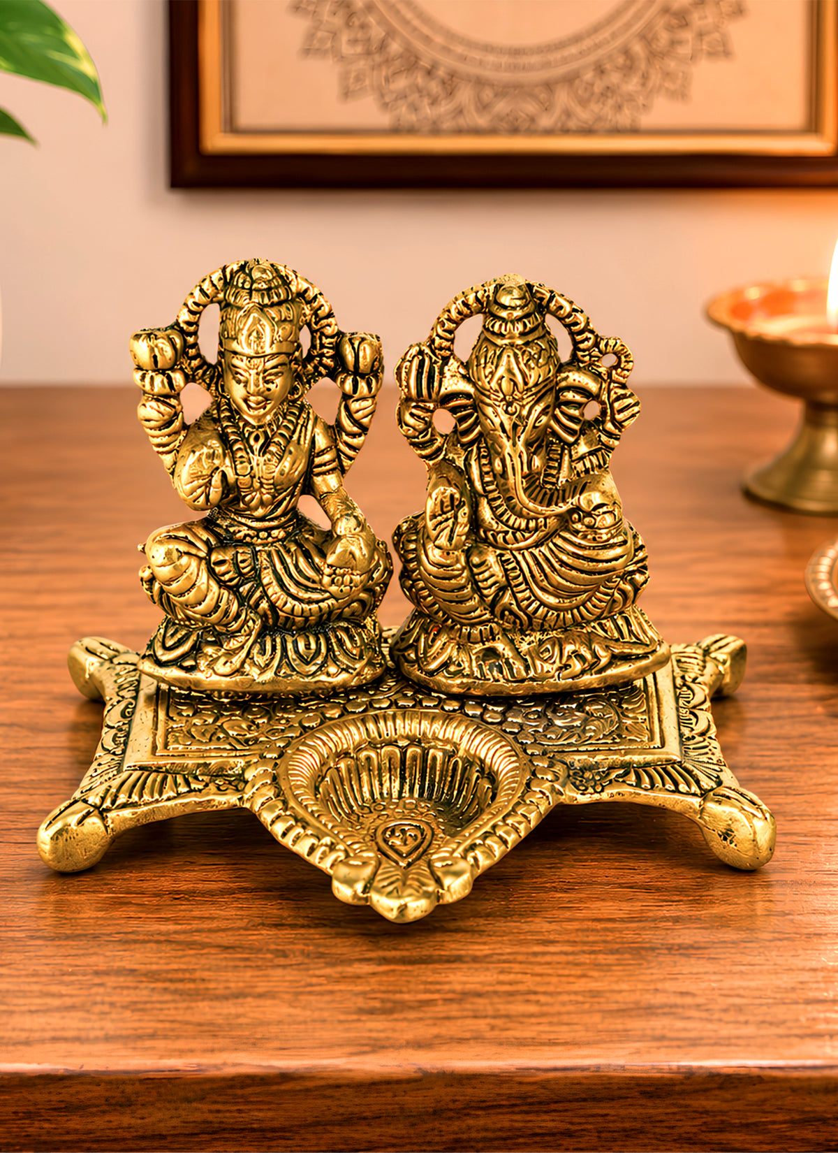 Madhoor Metal Lakshmi Ganesha Diya 1 Set