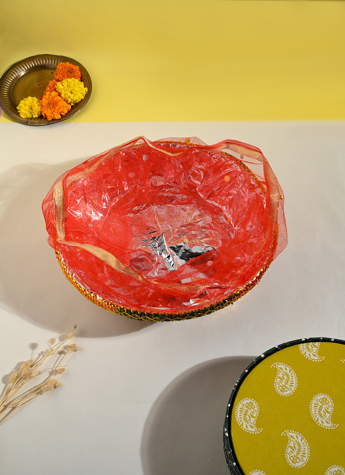 Madhoor Round Gift Basket Red 12 Inches 1 Piece