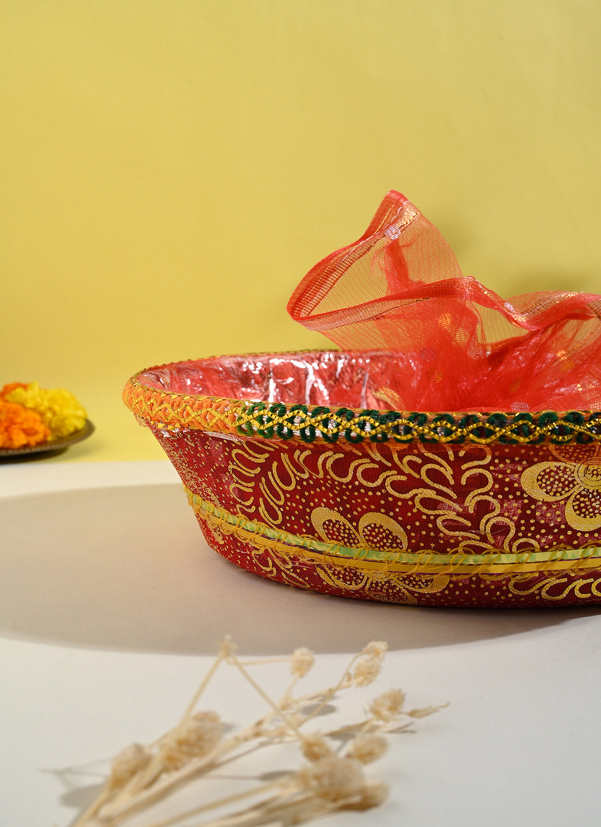 Madhoor Round Gift Basket Red 12 Inches 1 Piece