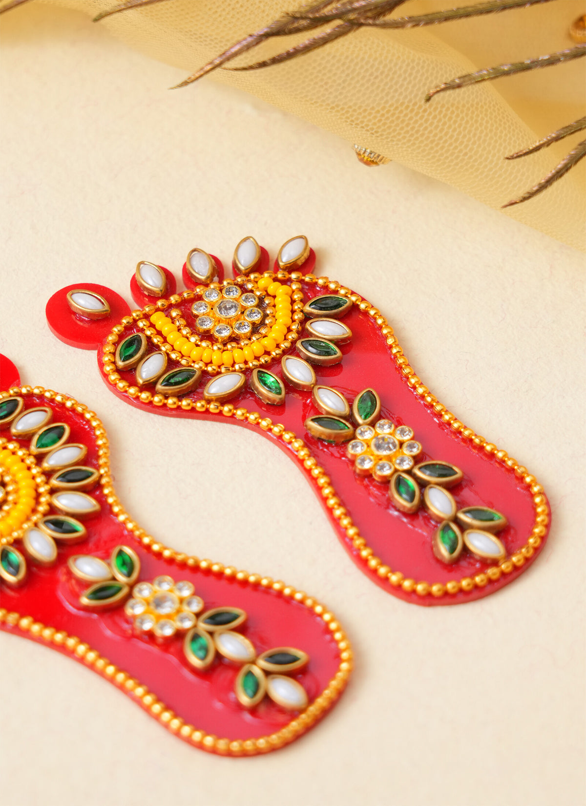 Madhoor Pearl Kundan Lakshmi Feet Pagla Red White Green 1 Pair