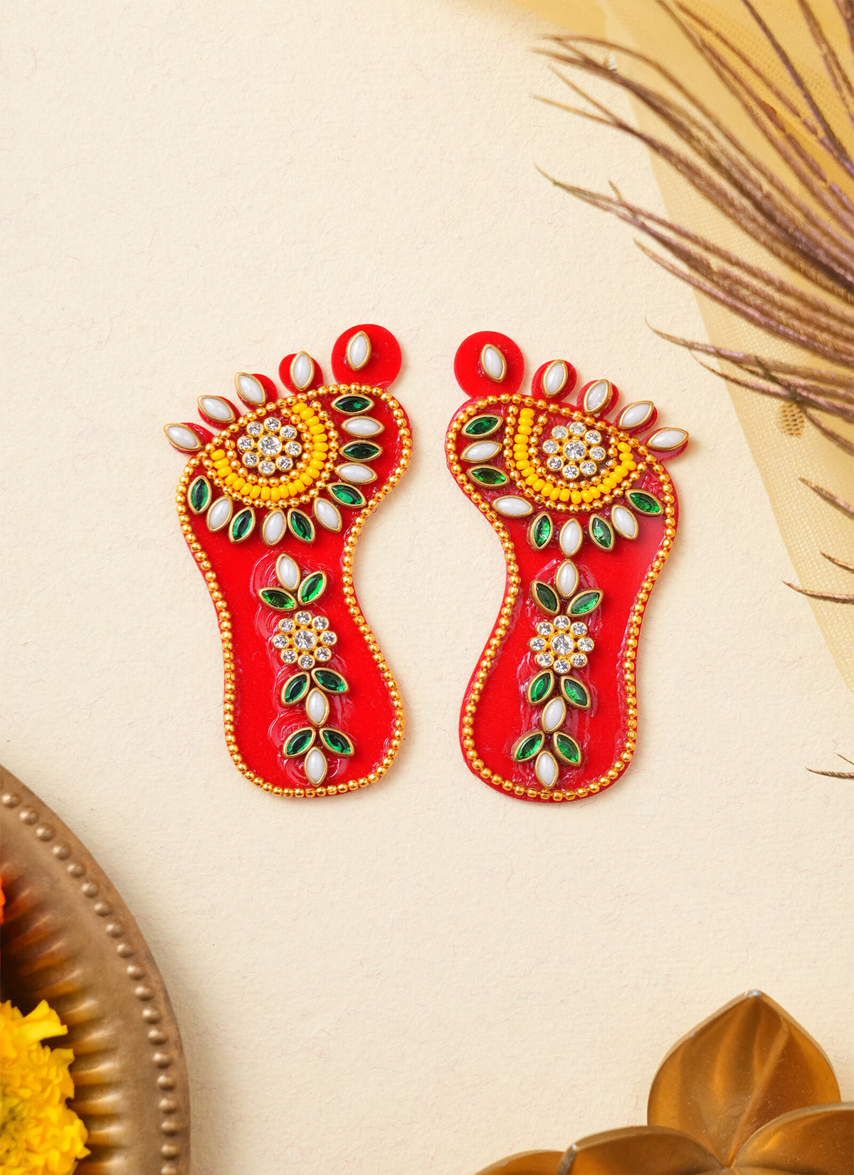 Madhoor Pearl Kundan Lakshmi Feet Pagla Red White Green 1 Pair
