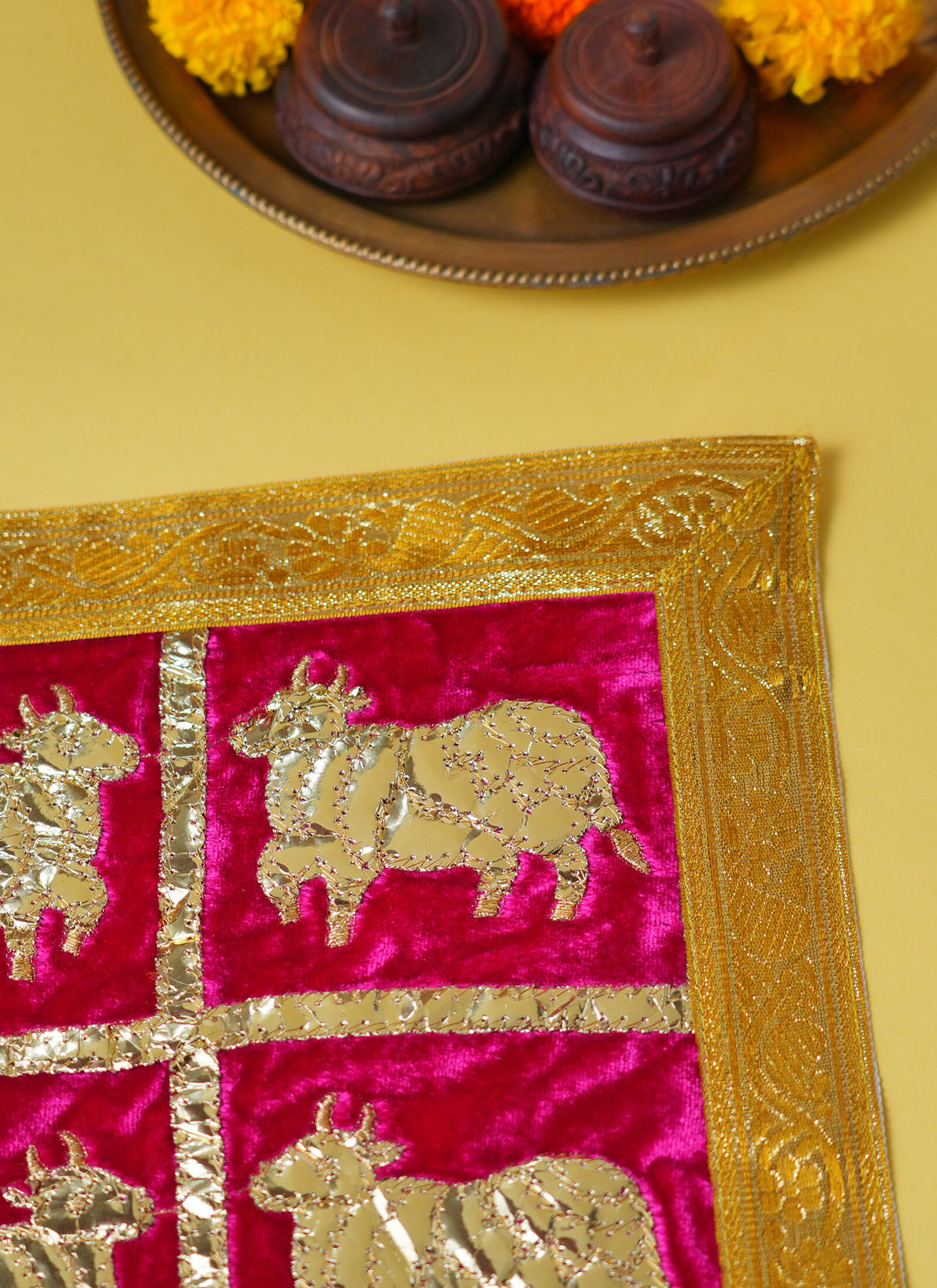 Madhoor Kamdhenu Pooja Aasan Gold-Tone Rani Pink 12 x 12 Inches 1 Piece