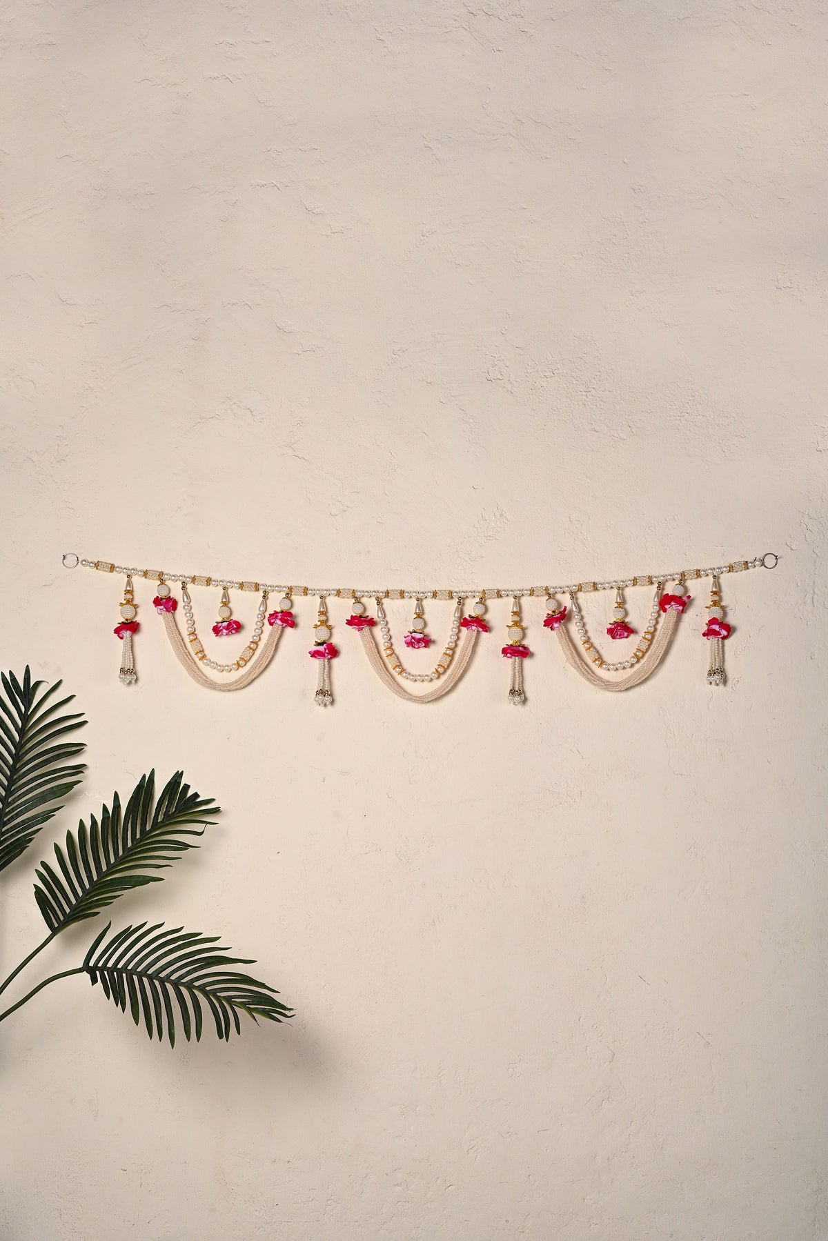 Madhoor Crystal Pearl Toran Pink 5 Feet